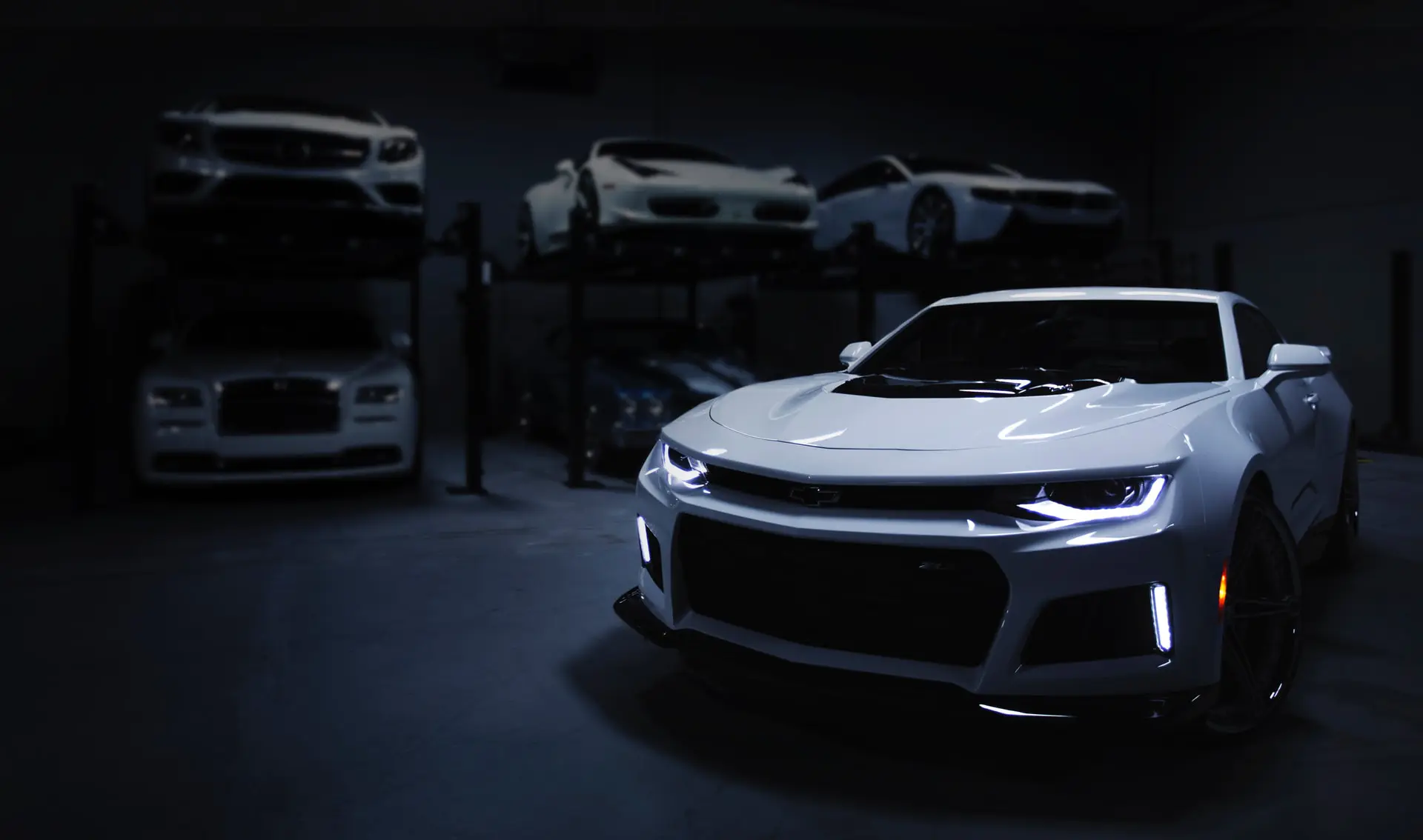 /static/images/car-m3m-lnR90uM.webp