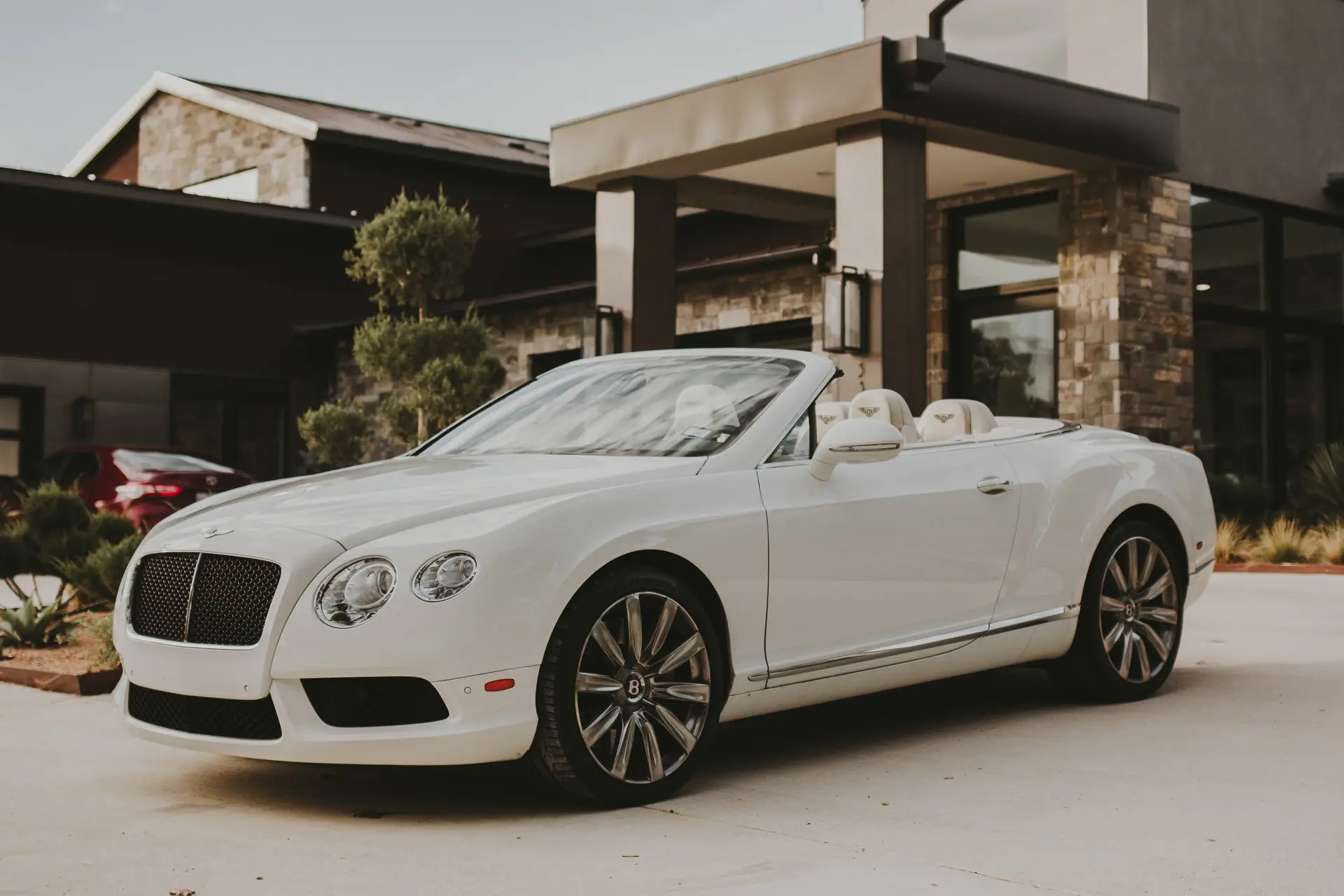 /static/images/chiptuning/types/brands/bentley-illustration.webp